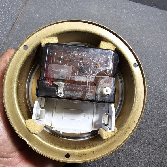 Brass High Tide Low Tide Tide Timer Quartz Working Missing Back sold as is shows - Picture 2 of 9